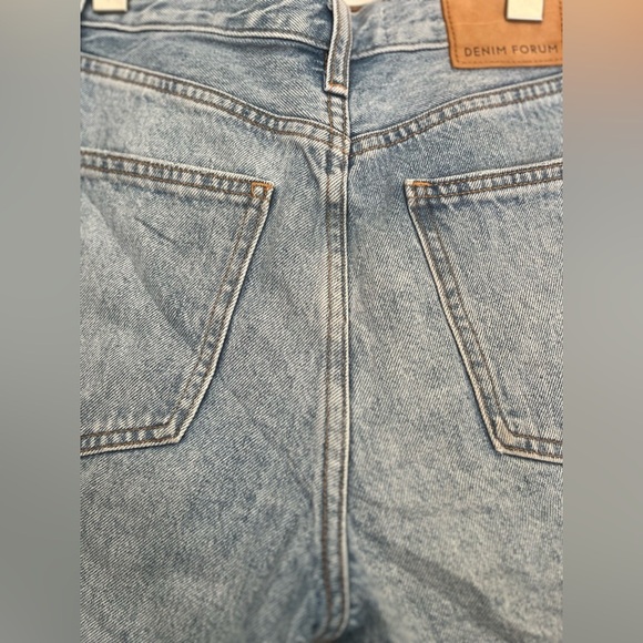 Denim forum Aritzia The BF Loose Mid Thigh Short - Picture 11 of 12